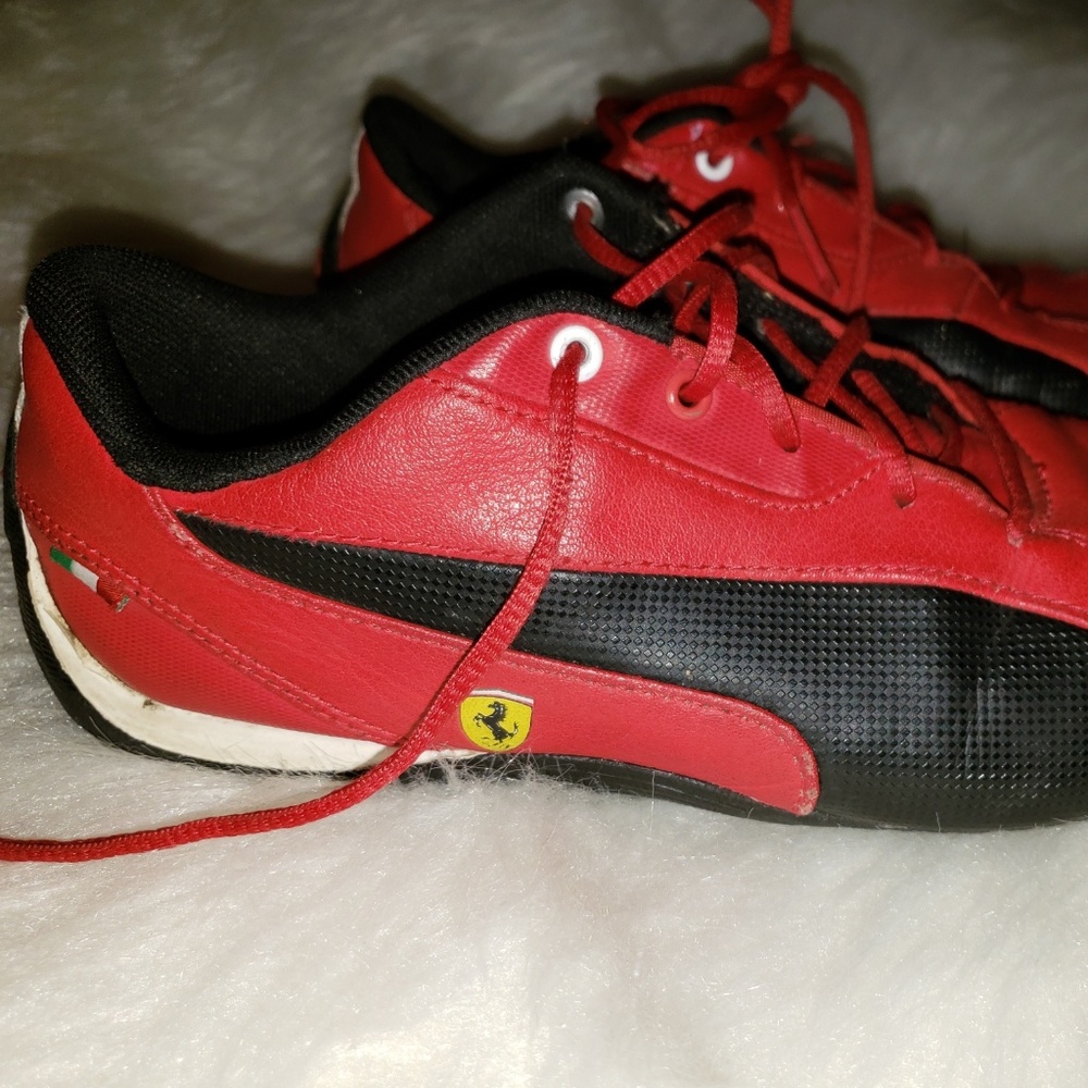 Puma Men/Kid Red Ferrari Sneakers Size 5 US 37kids - Picture 4 of 8